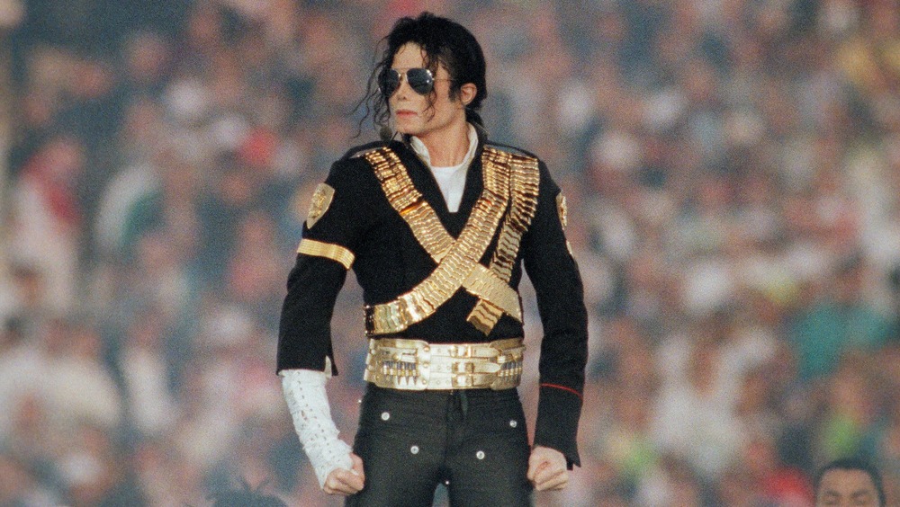 Michael Jackson sur scène lors du spectacle de mi-temps du Super Bowl XXVII