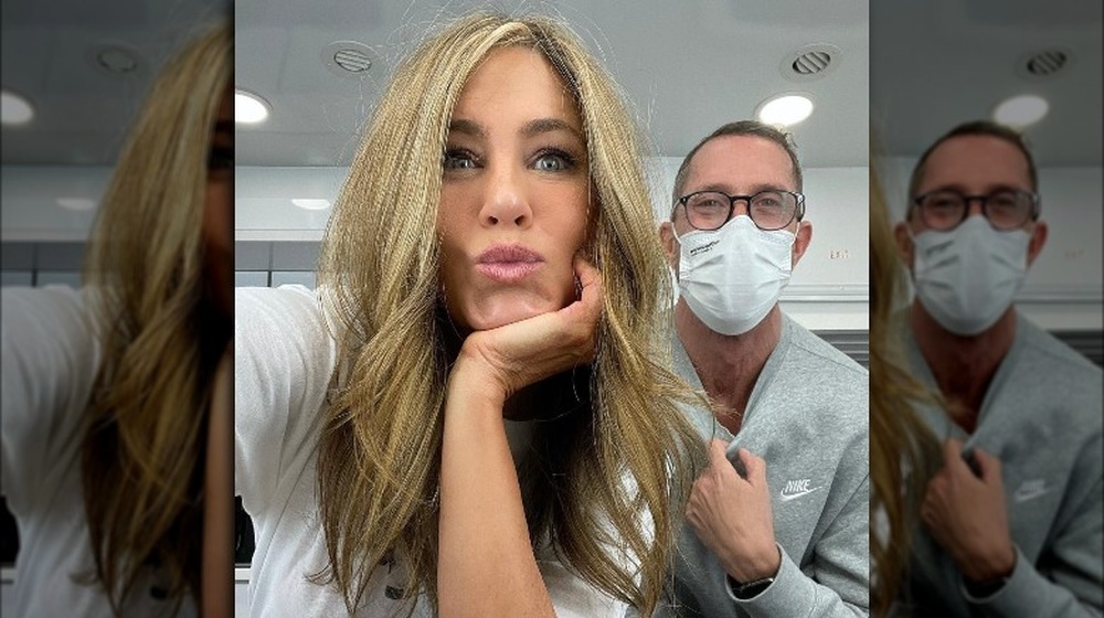 Jennifer Aniston parle d'un selfie montrant sa nouvelle coiffure