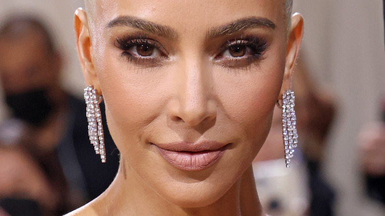 Kim Kardashian assiste au gala du Met 2022