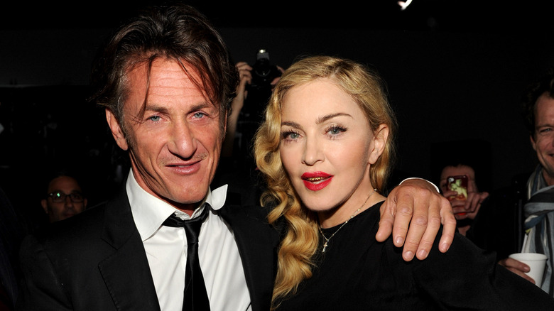 Madonna et Sean Penn sourient ensemble en 2013
