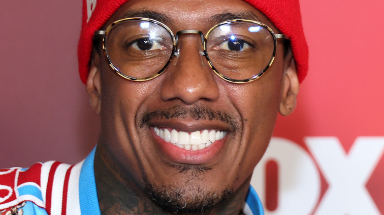 Nick Cannon souriant