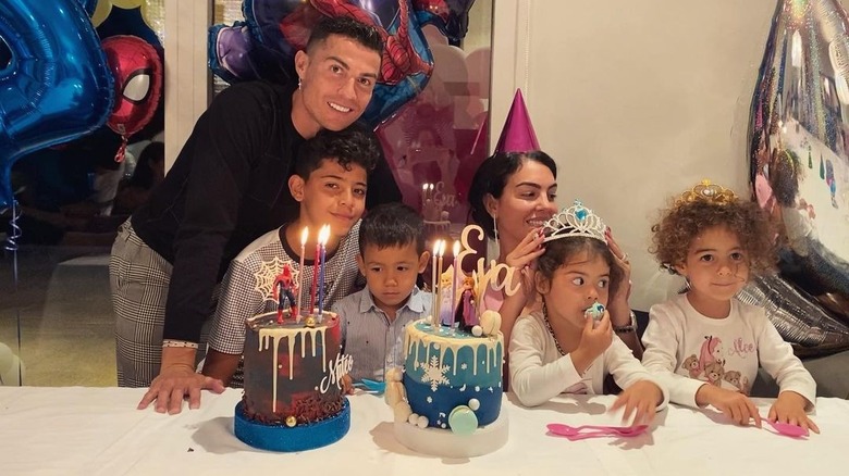 Cristiano Ronaldo et Georgina Rodriguez fêtent l'anniversaire de leurs jumeaux