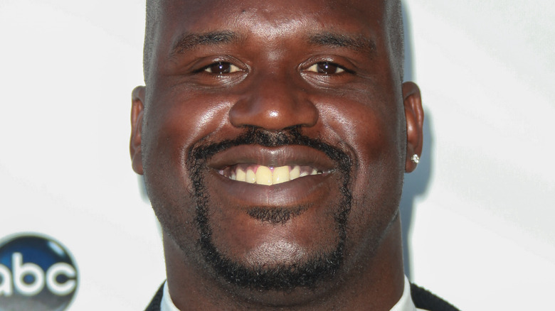 Shaquille O'Neal souriant