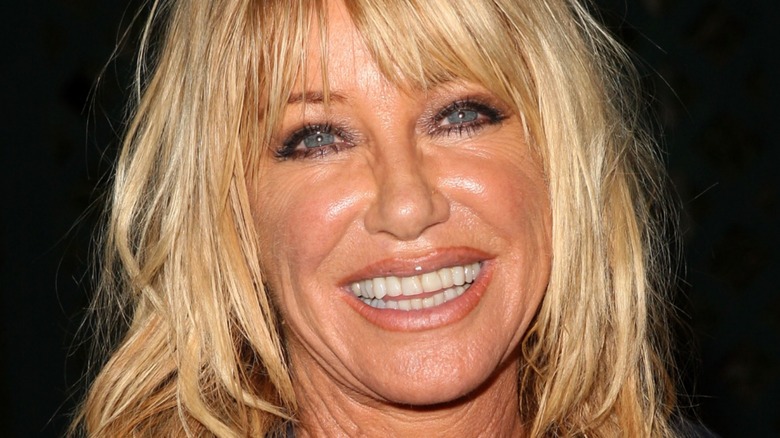 Suzanne Somers souriante